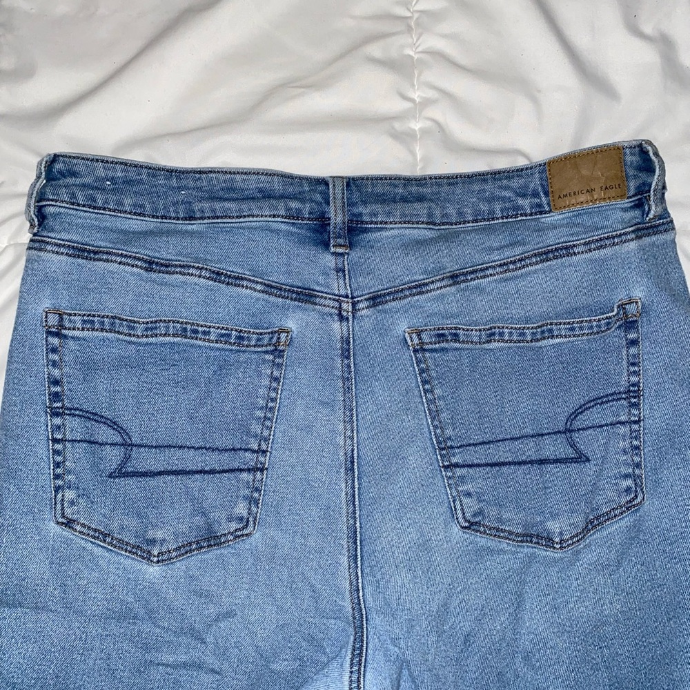 AMERICAN EAGLE women’s 90s style jeans